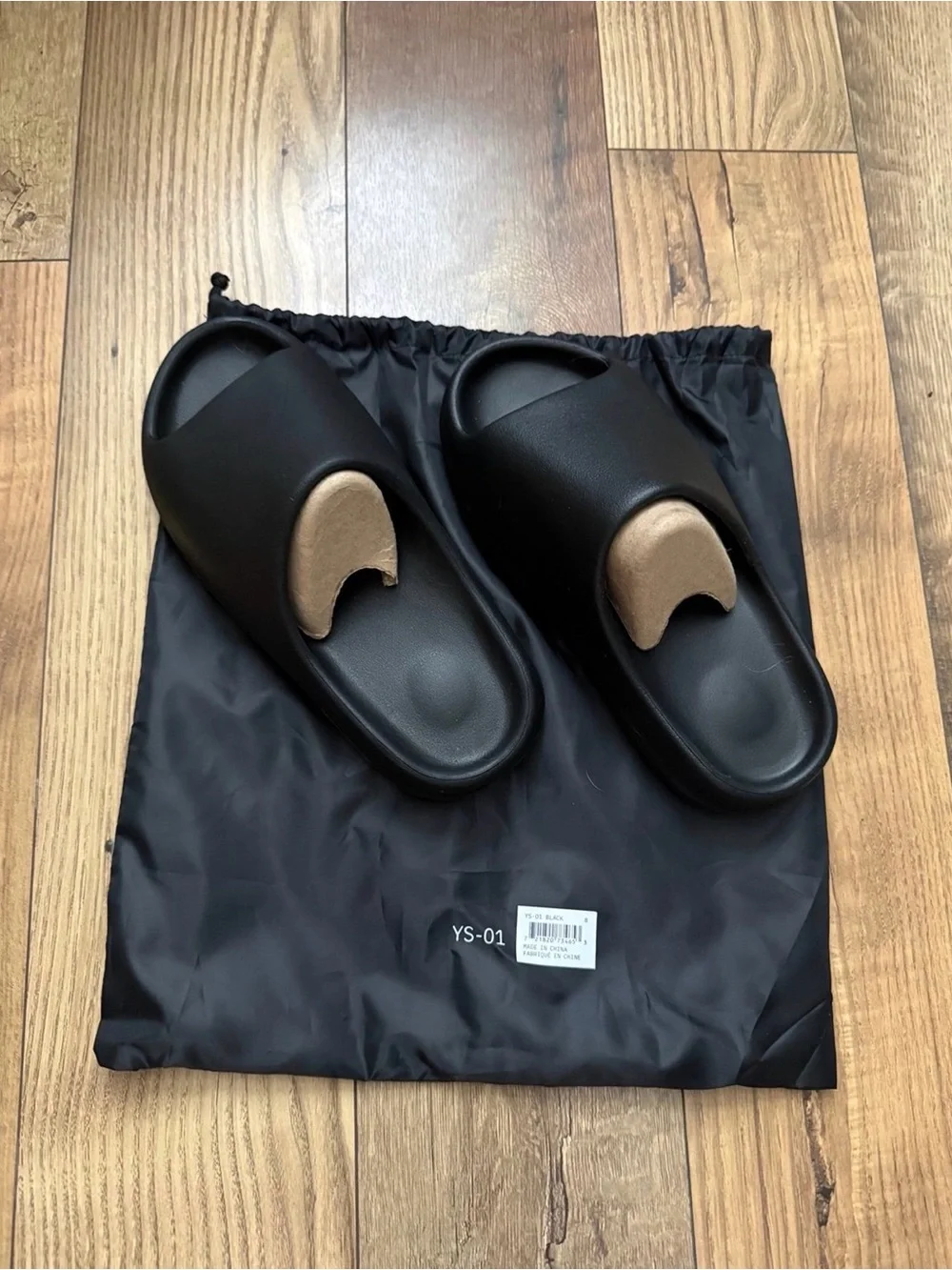 Yeezy YS-01 Black Slides - Size Mens 8 NEW